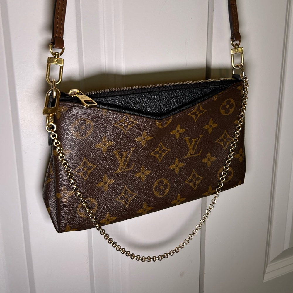 Louis Vuitton Brown Monogram Canvas Crossbody Bag with Gold Chain